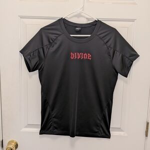 Black Compression With Red Wings